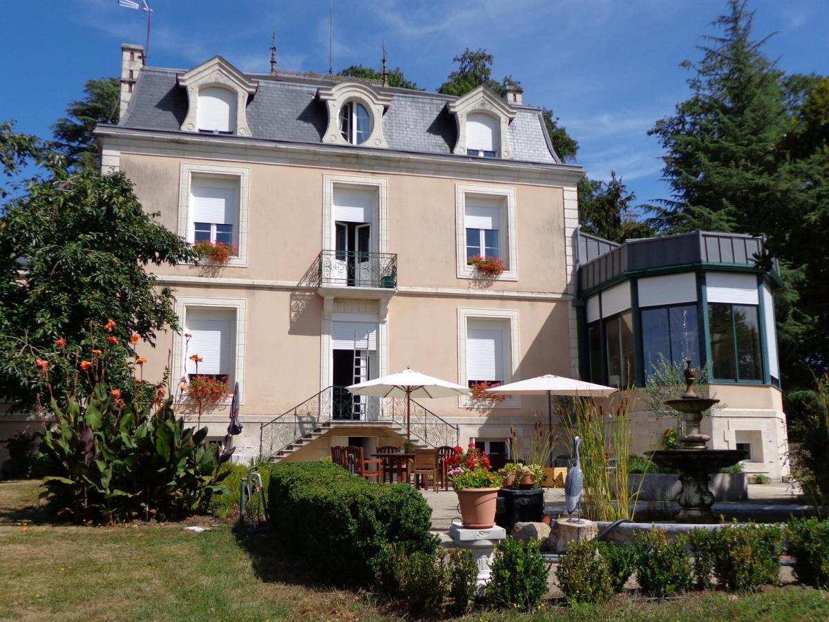 La Maison Ribotteau L'Isle-Jourdain  Bagian luar foto