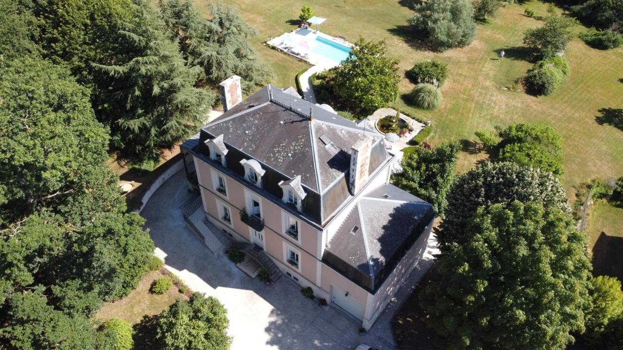 La Maison Ribotteau L'Isle-Jourdain  Bagian luar foto